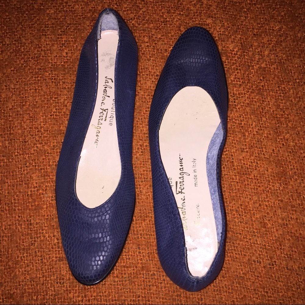 ‼️Ferragamo Flats‼️: Royal Blue Snake Skin Print